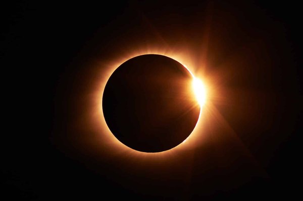 Eclipse solaire et lunaire : Guide complet pour observer et comprendre les phénomènes